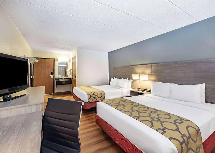 Hotel Baymont By Wyndham 2*
