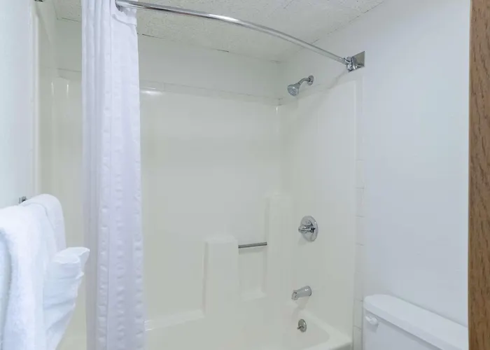 Baymont By Wyndham Hotel
